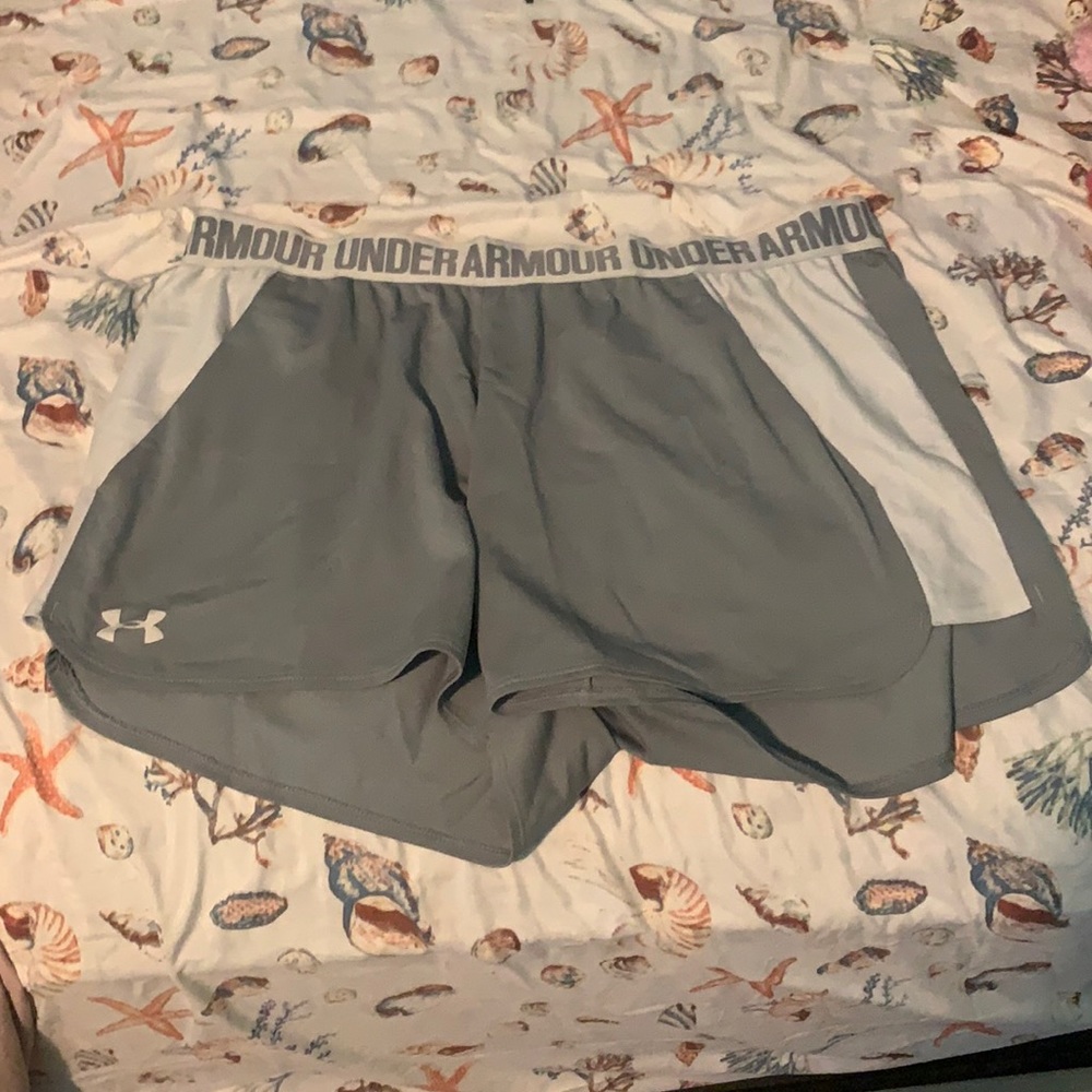 barely worn,under armour